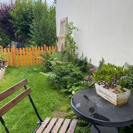 Ferienwohnung Nele Waldesch Bagian luar foto